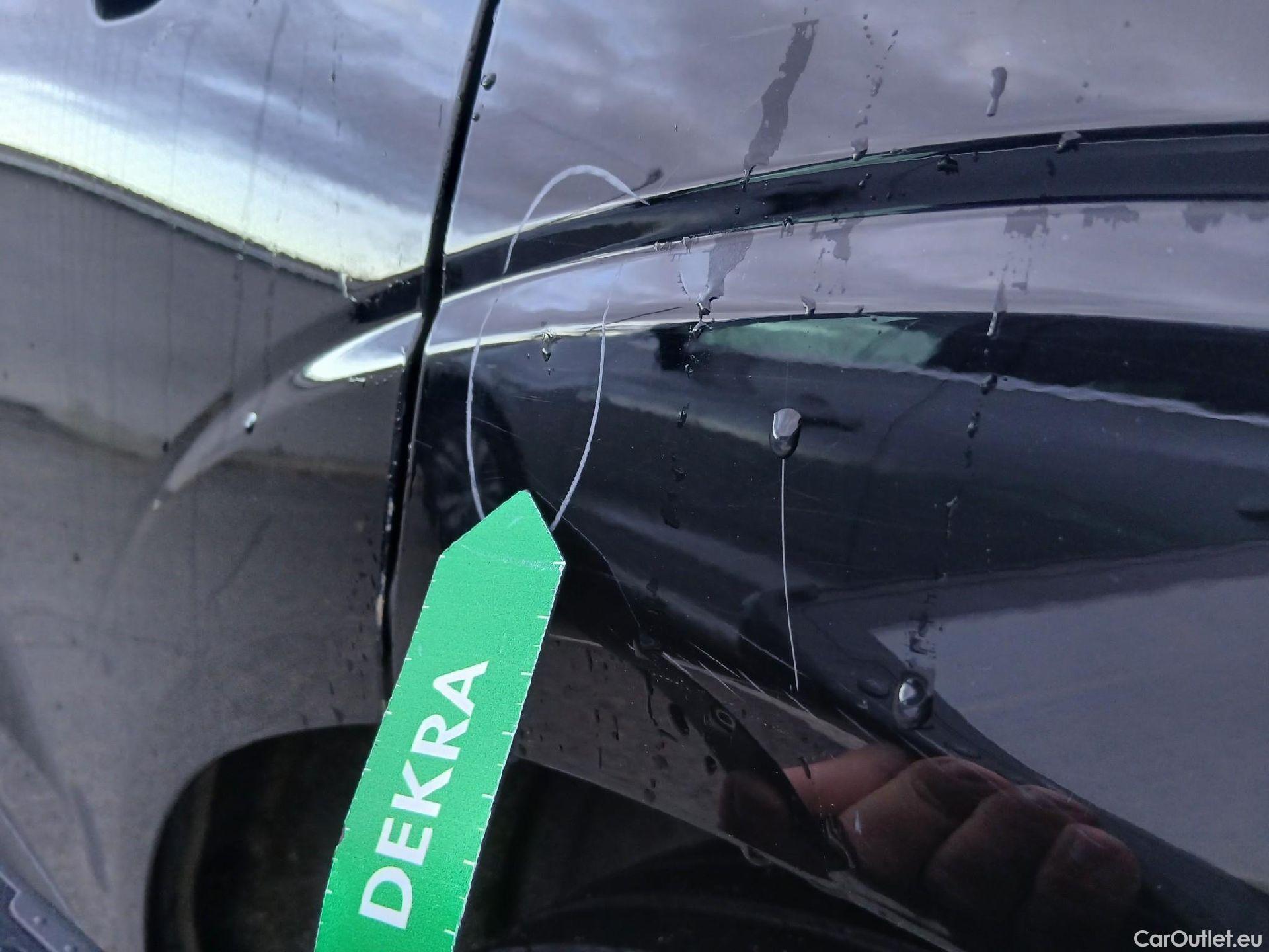  Volvo  XC60 VOLVO  / 2017 / 5P / todoterreno 2.0 B4 D Momentum Pro Auto #24