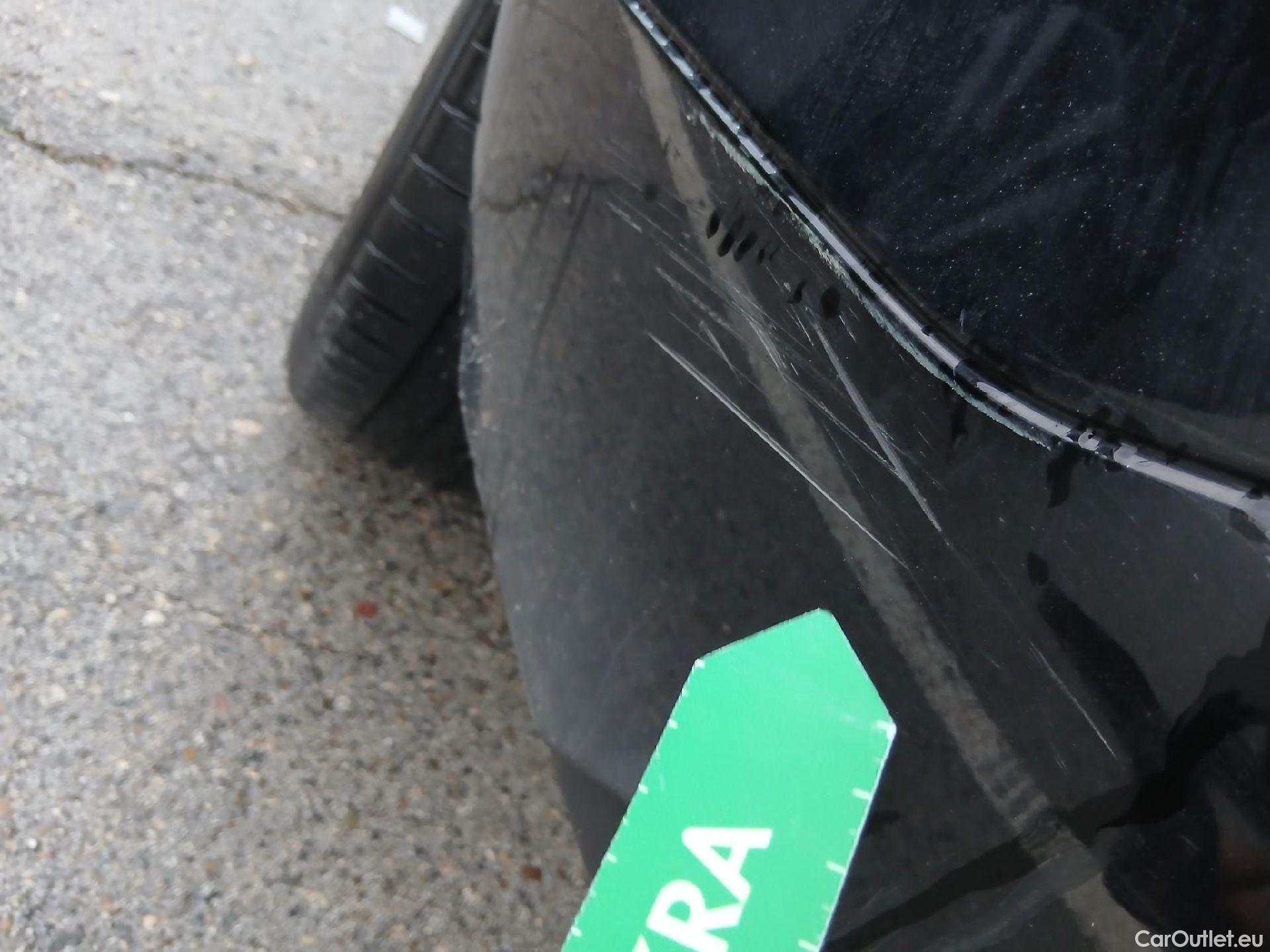  Volvo  XC60 VOLVO  / 2017 / 5P / todoterreno 2.0 B4 D Momentum Pro Auto #31