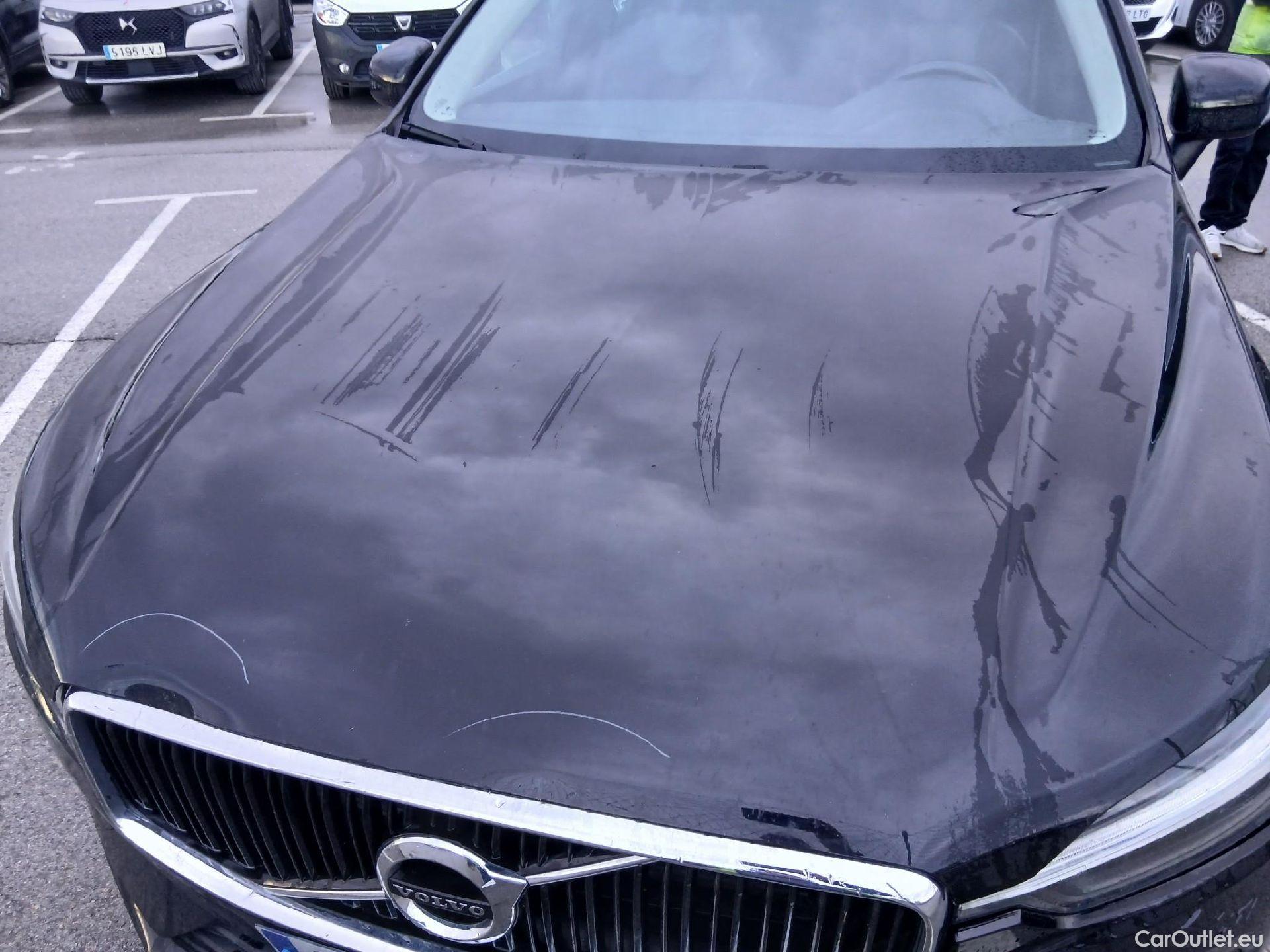  Volvo  XC60 VOLVO  / 2017 / 5P / todoterreno 2.0 B4 D Momentum Pro Auto #4