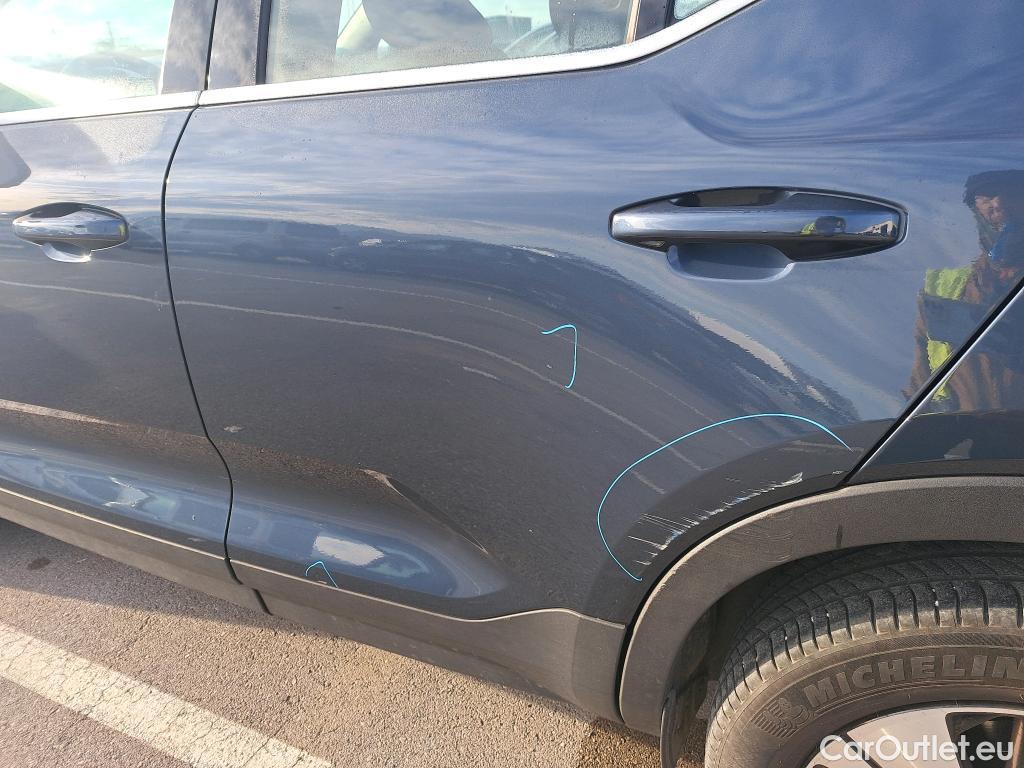  Volvo  XC 40 VOLVO XC40 / 2017 / 5P / todoterreno 1.5 T5 Twin Recharge Inscription Ex Auto #3