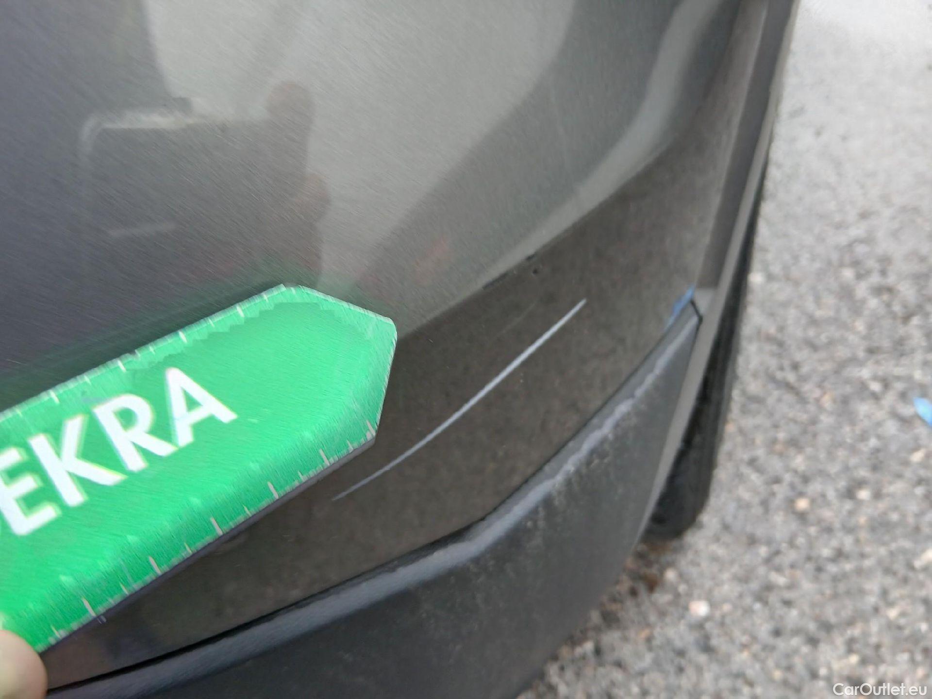  Volkswagen  T-CROSS VOLKSWAGEN  / 2018 / 5P / todoterreno Advance 1.0 TSI 85kW (115CV) DSG (AC) #23