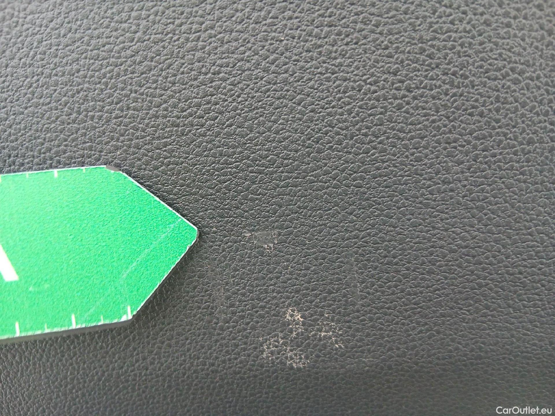  Volkswagen  T-CROSS VOLKSWAGEN  / 2018 / 5P / todoterreno Advance 1.0 TSI 85kW (115CV) DSG (AC) #30