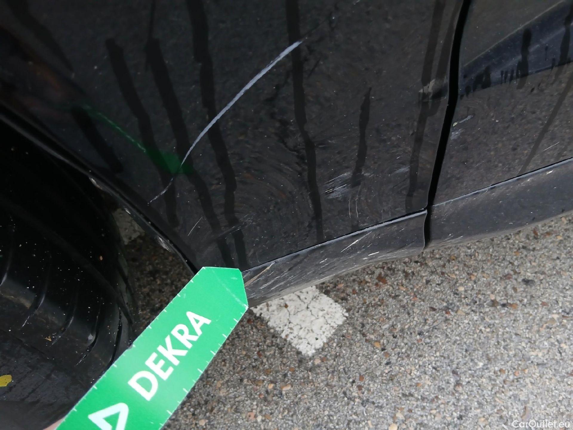  Volvo  XC60 VOLVO  / 2017 / 5P / todoterreno 2.0 B4 D Momentum Pro Auto #13