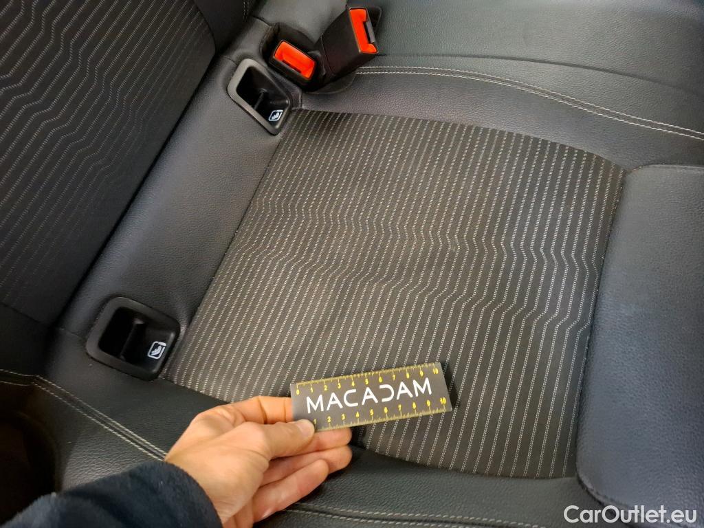  Mercedes  CLA-Klasse MERCEDES-BENZ CLA Coupe / 2019 / 4P / Coupé CLA 180 Progressive Line BA7 #55