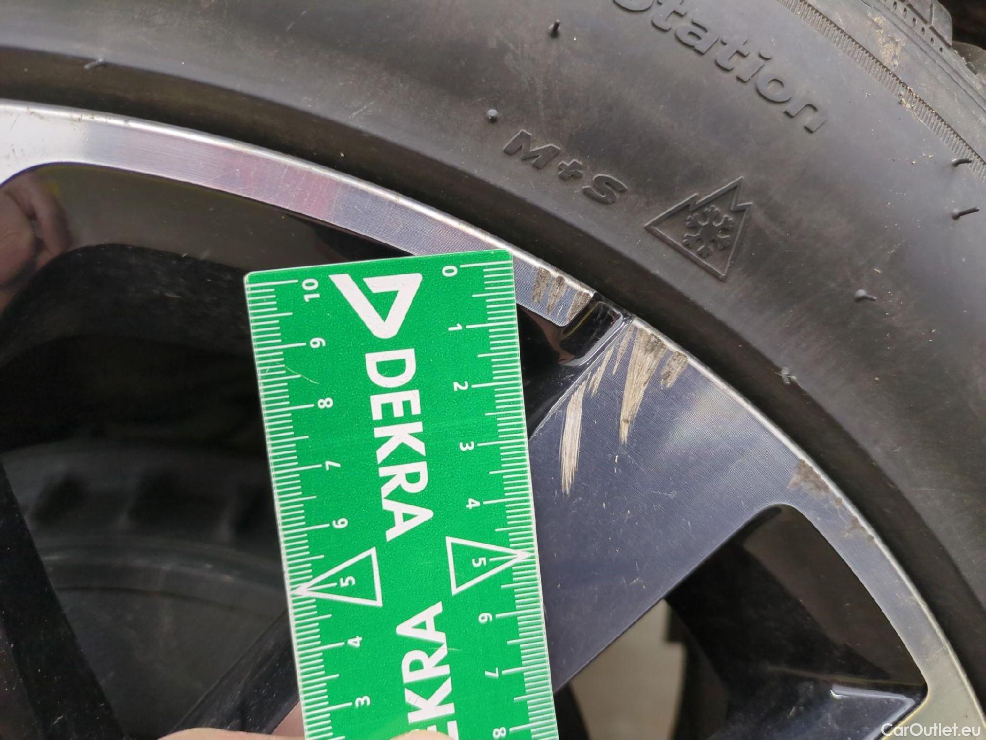  Volkswagen  Polo VOLKSWAGEN  / 2021 / 5P / Berline 1.0 TSI 95 Life #5