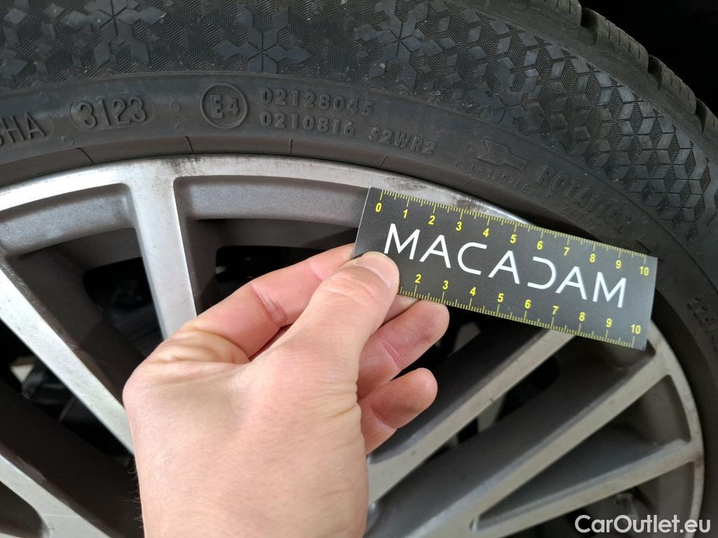  Mercedes  CLA-Klasse MERCEDES-BENZ CLA Coupe / 2019 / 4P / Coupé CLA 180 Progressive Line BA7 #68