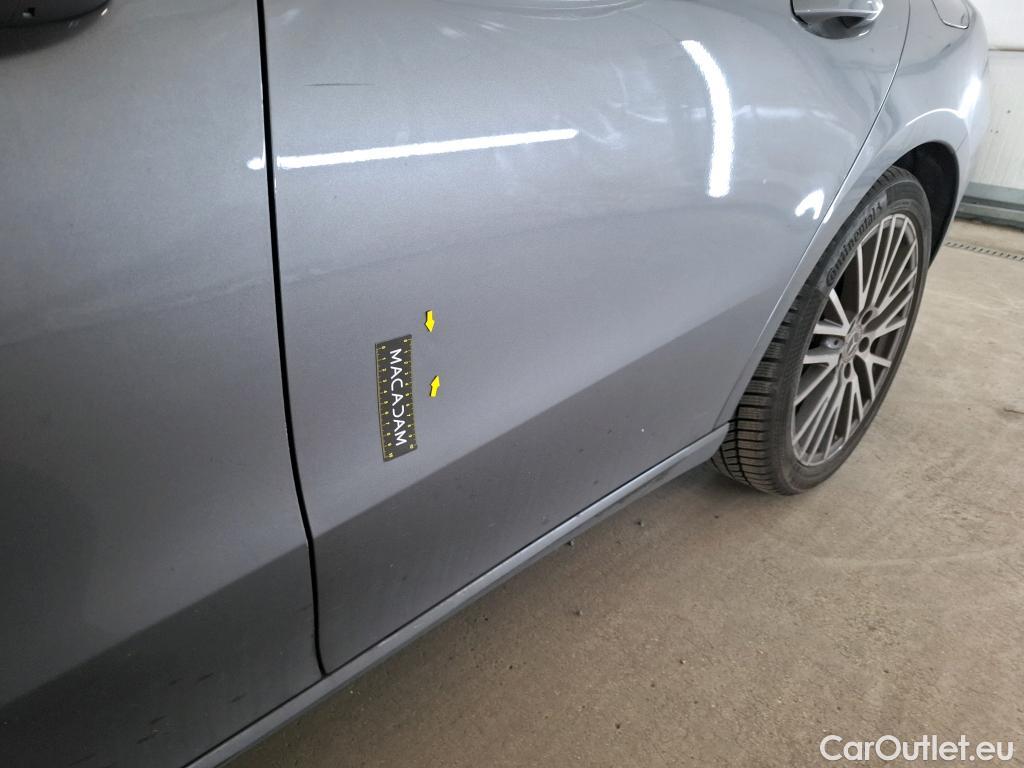  Mercedes  CLA-Klasse MERCEDES-BENZ CLA Coupe / 2019 / 4P / Coupé CLA 180 Progressive Line BA7 #19