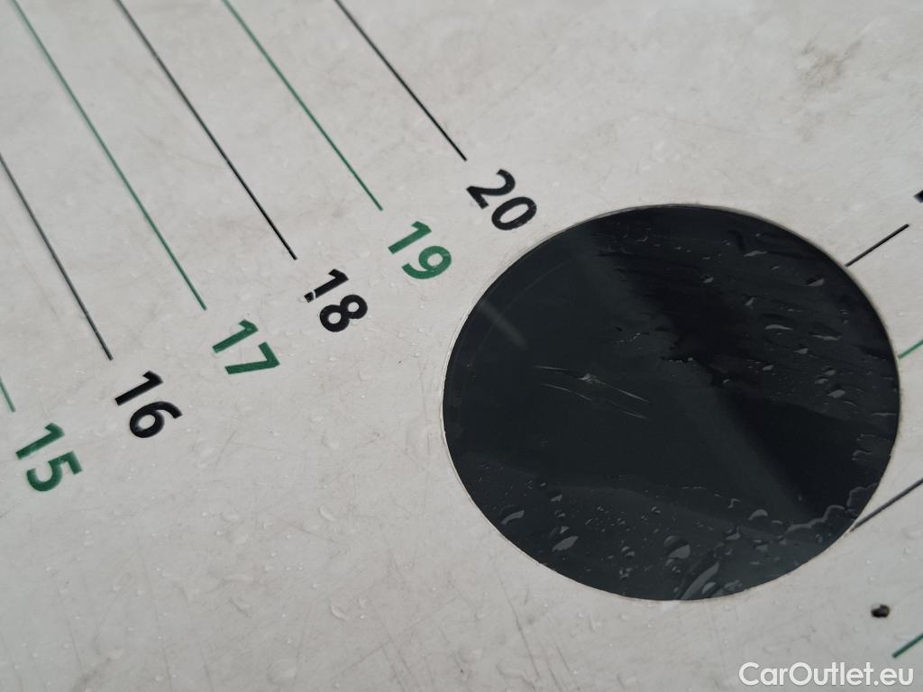  Mercedes  CLA-Klasse MERCEDES-BENZ CLA Coupe / 2019 / 4P / Coupé CLA 180 Progressive Line BA7 #4