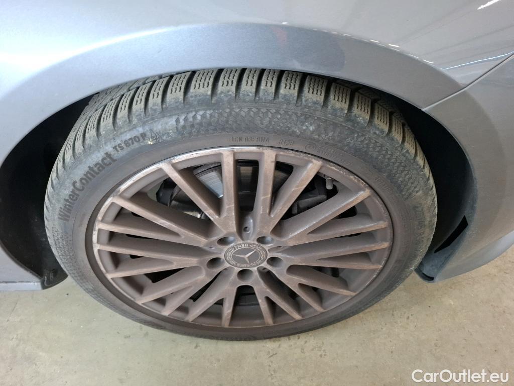  Mercedes  CLA-Klasse MERCEDES-BENZ CLA Coupe / 2019 / 4P / Coupé CLA 180 Progressive Line BA7 #24