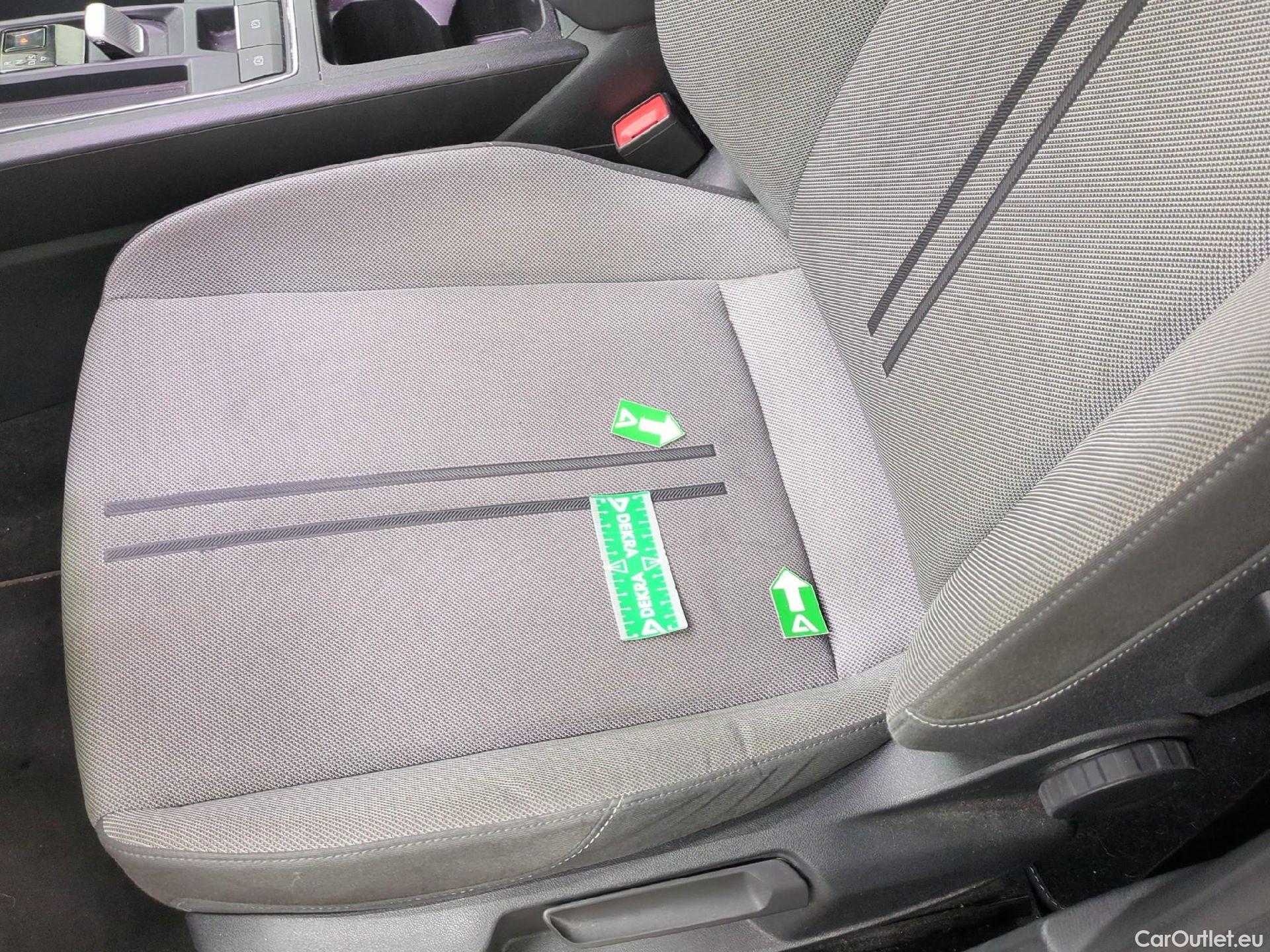  Seat  Leon  Sportstourer / 2020 / 5P / Break 1.0 eTSI 110 DSG S&S Style Business / TRANSFO VP/VF #1