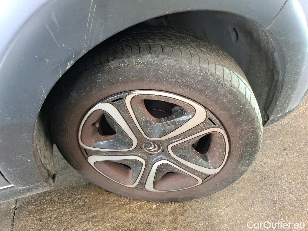  Citroen  C3  Feel Pack 1.2 PureTech 80CV BVM5 E6d #4