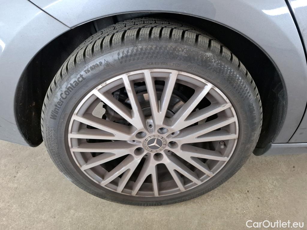  Mercedes  CLA-Klasse MERCEDES-BENZ CLA Coupe / 2019 / 4P / Coupé CLA 180 Progressive Line BA7 #66