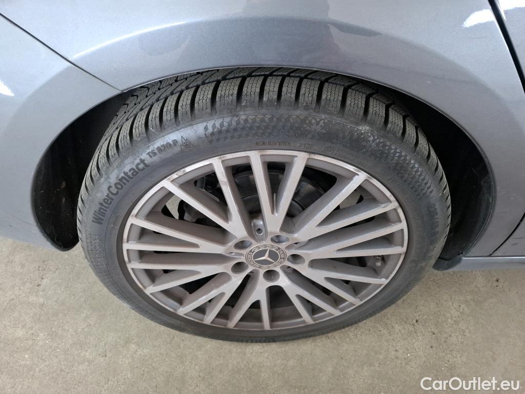  Mercedes  CLA-Klasse MERCEDES-BENZ CLA Coupe / 2019 / 4P / Coupé CLA 180 Progressive Line BA7 #65