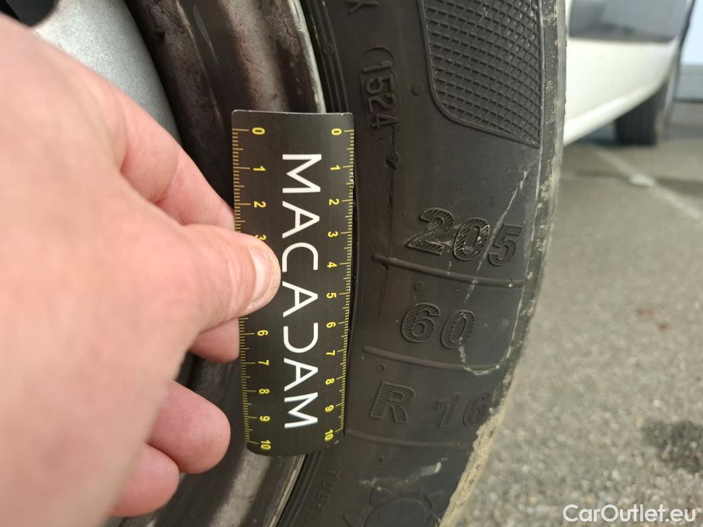  Citroen  Berlingo  Fourgon Club XL 950 1.5 BlueHDi 100CV BVM5 E6dT #20