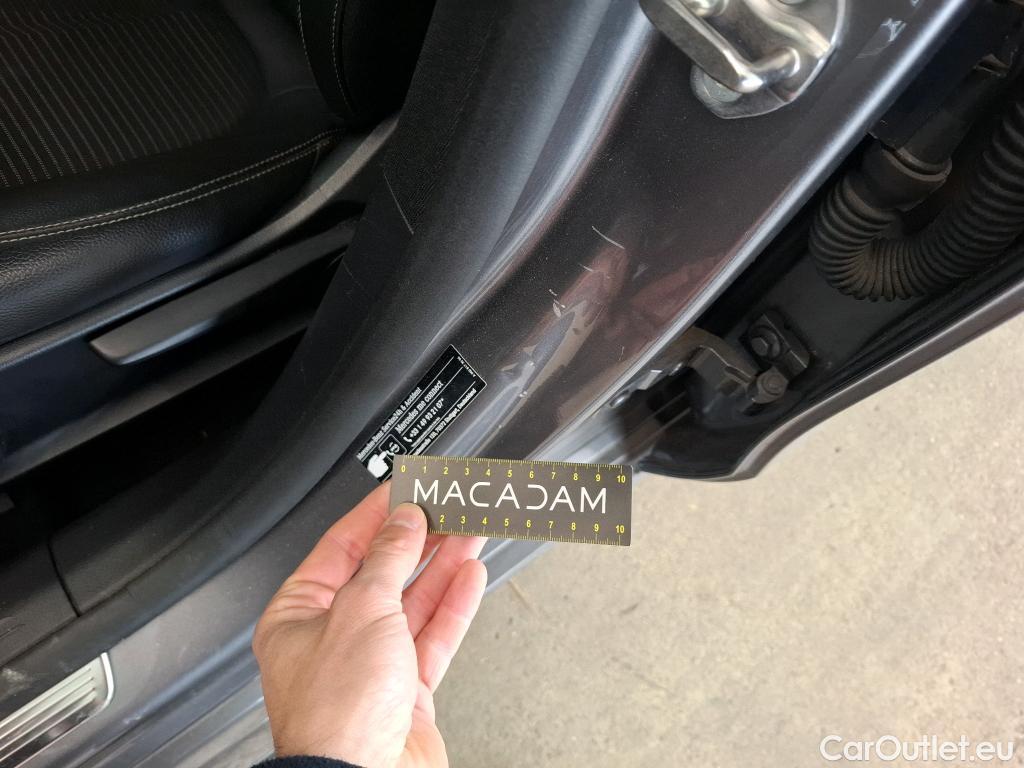  Mercedes  CLA-Klasse MERCEDES-BENZ CLA Coupe / 2019 / 4P / Coupé CLA 180 Progressive Line BA7 #70