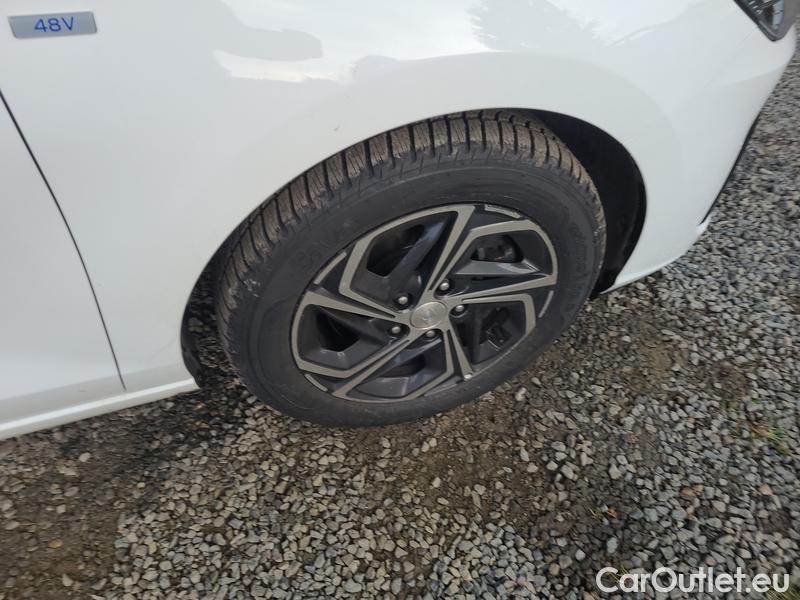  Hyundai  i30   cw (PD)(2017->)  kom.1.5T-GDI Smart 5d #21