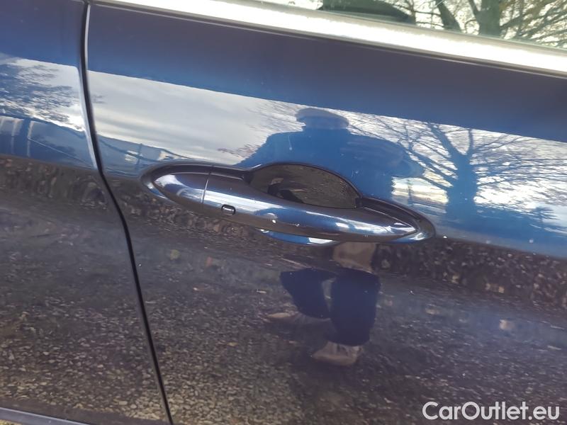  Alfa Romeo  Giulietta Giulia (952) (2016) Giulia 2.2Die210 Veloce AWD AT #22