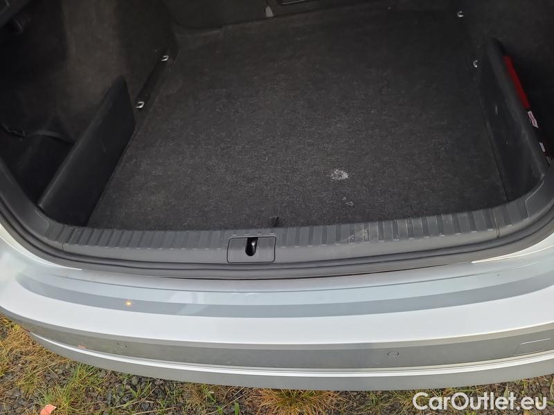  Skoda  Octavia  Combi (NX3)(2020) Oct.Combi 2.0TDI 85 Ambition #14