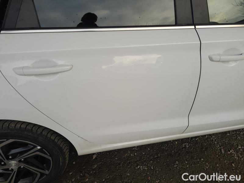  Hyundai  i30   cw (PD)(2017->)  kom.1.5T-GDI Smart 5d #19