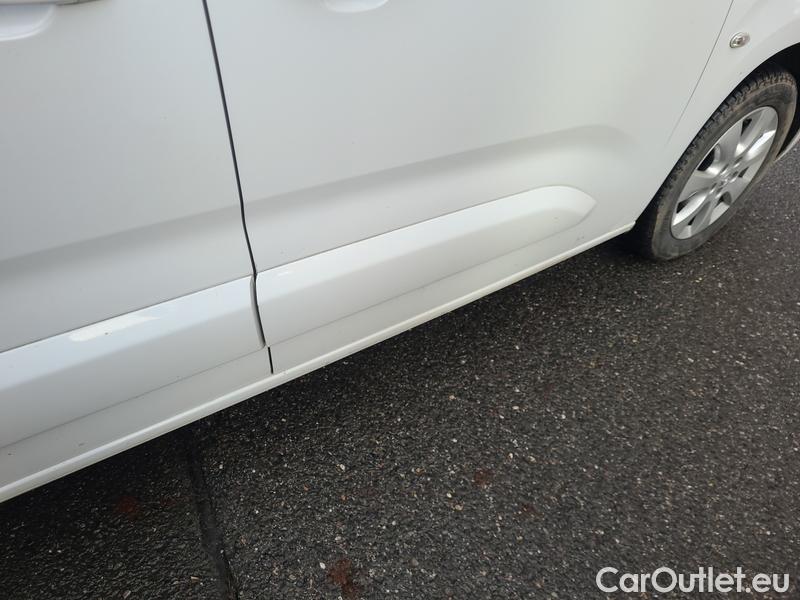  Opel  Combo  Life (E)  (2018) C.Life 1.5CDTI 96 Elegance+ #33