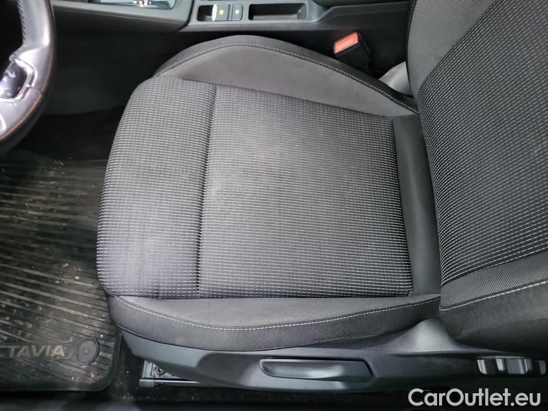  Skoda  Octavia  Combi (NX3)(2020) Oct.Com.1.0 e-TEC 81 Ambit.AT #12