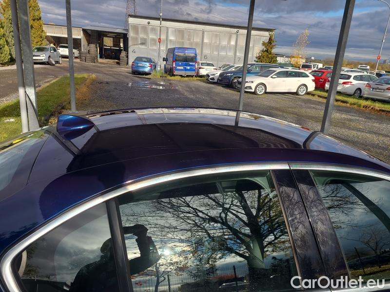  Alfa Romeo  Giulietta Giulia (952) (2016) Giulia 2.2Die210 Veloce AWD AT #12