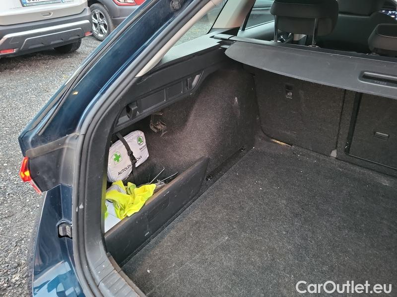  Skoda  Octavia  Combi (NX3)(2020) Oct.Com.1.0 e-TEC 81 Ambit.AT #18