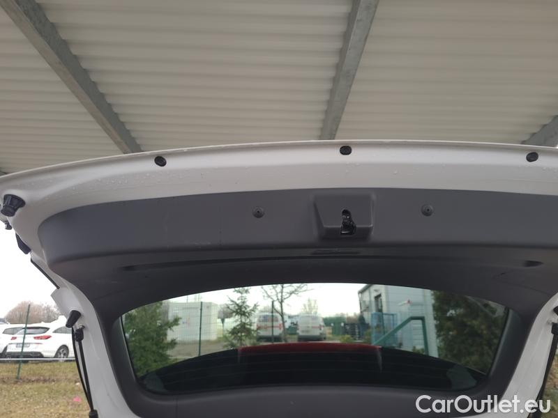  Hyundai  i30   cw (PD)(2017->)  kom.1.5T-GDI Smart 5d #14