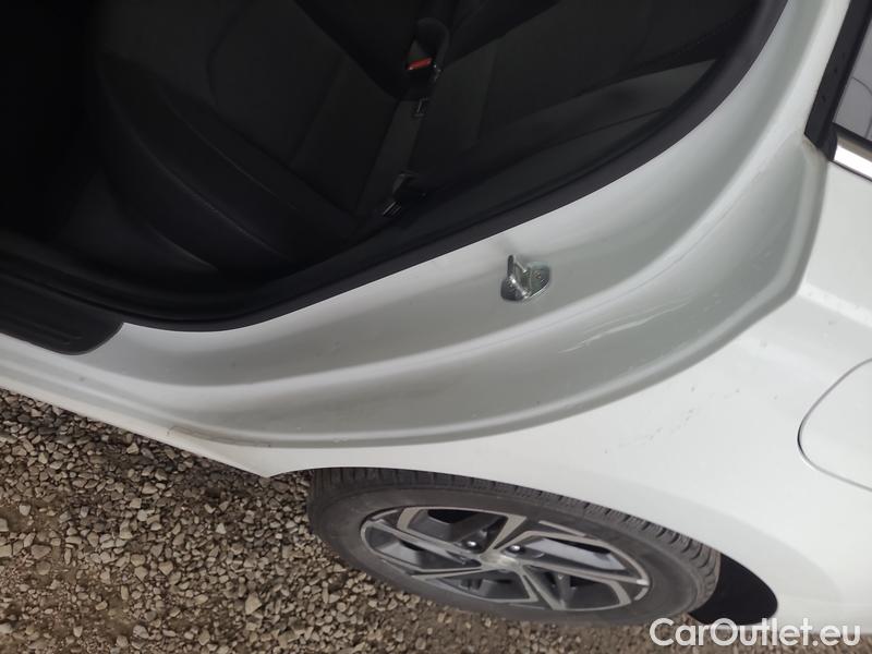  Hyundai  i30   cw (PD)(2017->)  kom.1.5T-GDI Smart 5d #10