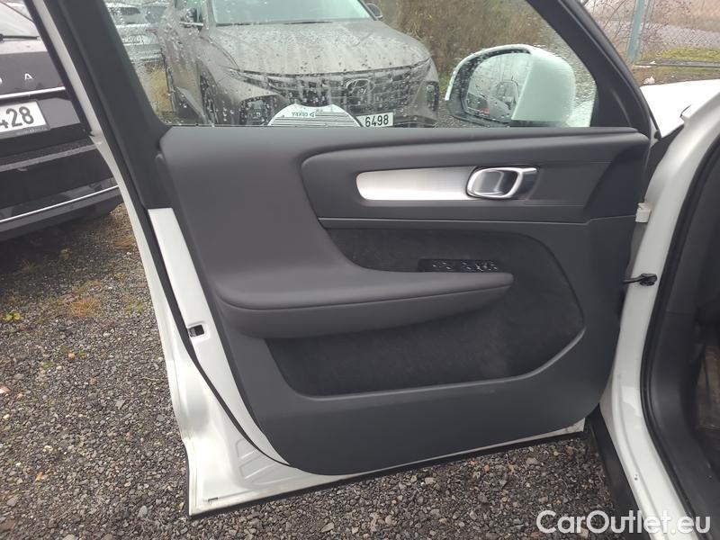  Volvo  XC 40  (2017->) XC40 B4 Momemntum Pro AT #10