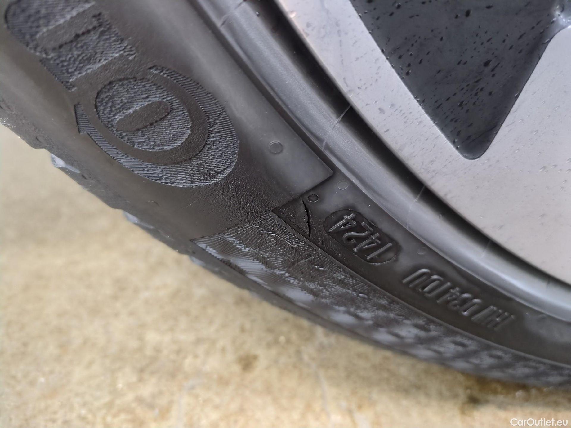  Audi  Q4 E-Tron  Sportback 40 e-tron S line 82kWh BVA #8