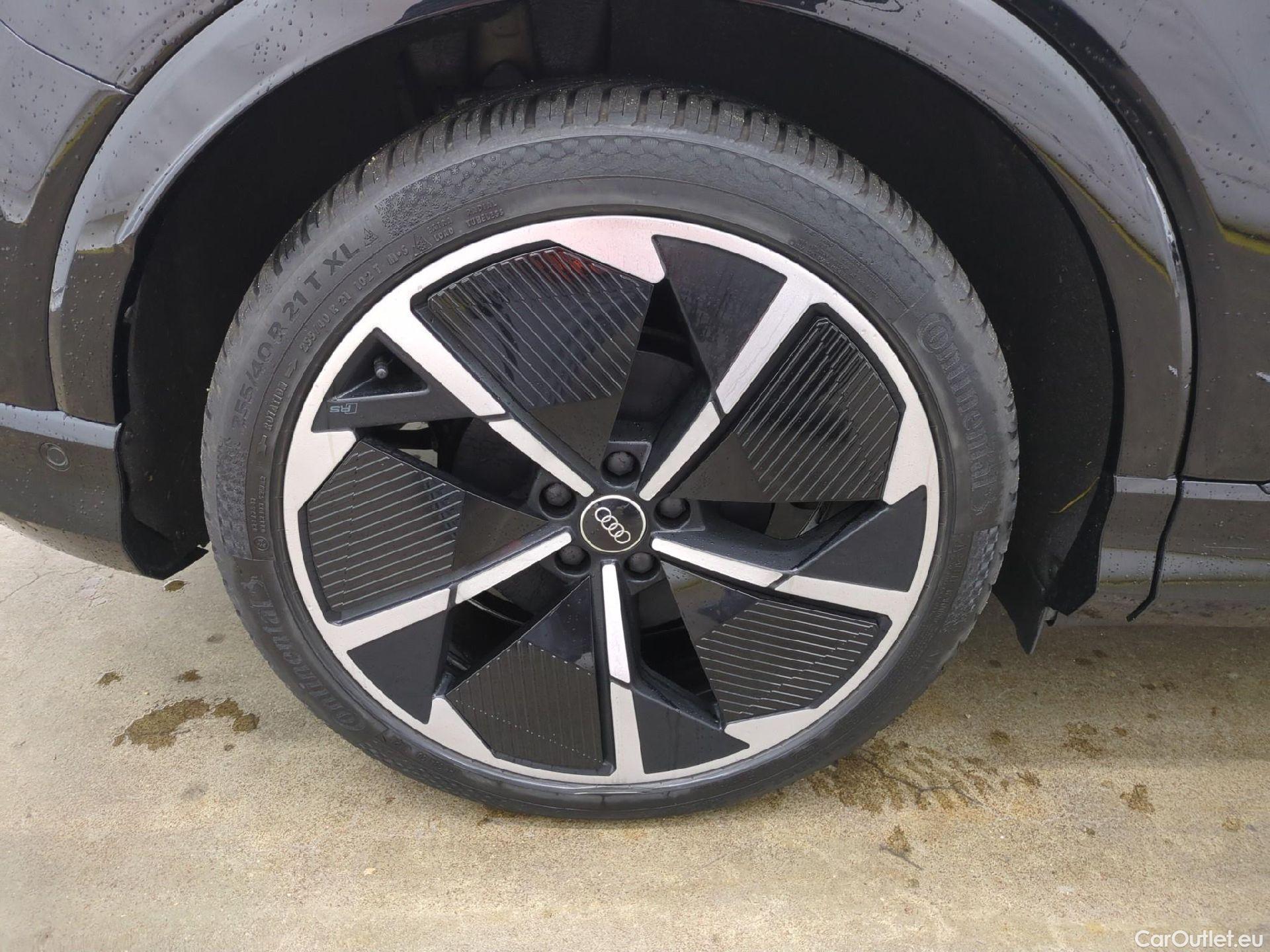  Audi  Q4 E-Tron  Sportback 40 e-tron S line 82kWh BVA #7