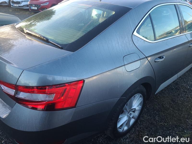  Skoda  Superb  (3V3)(2015) Supe.FL2.0TDI 110 Ambition AT #14