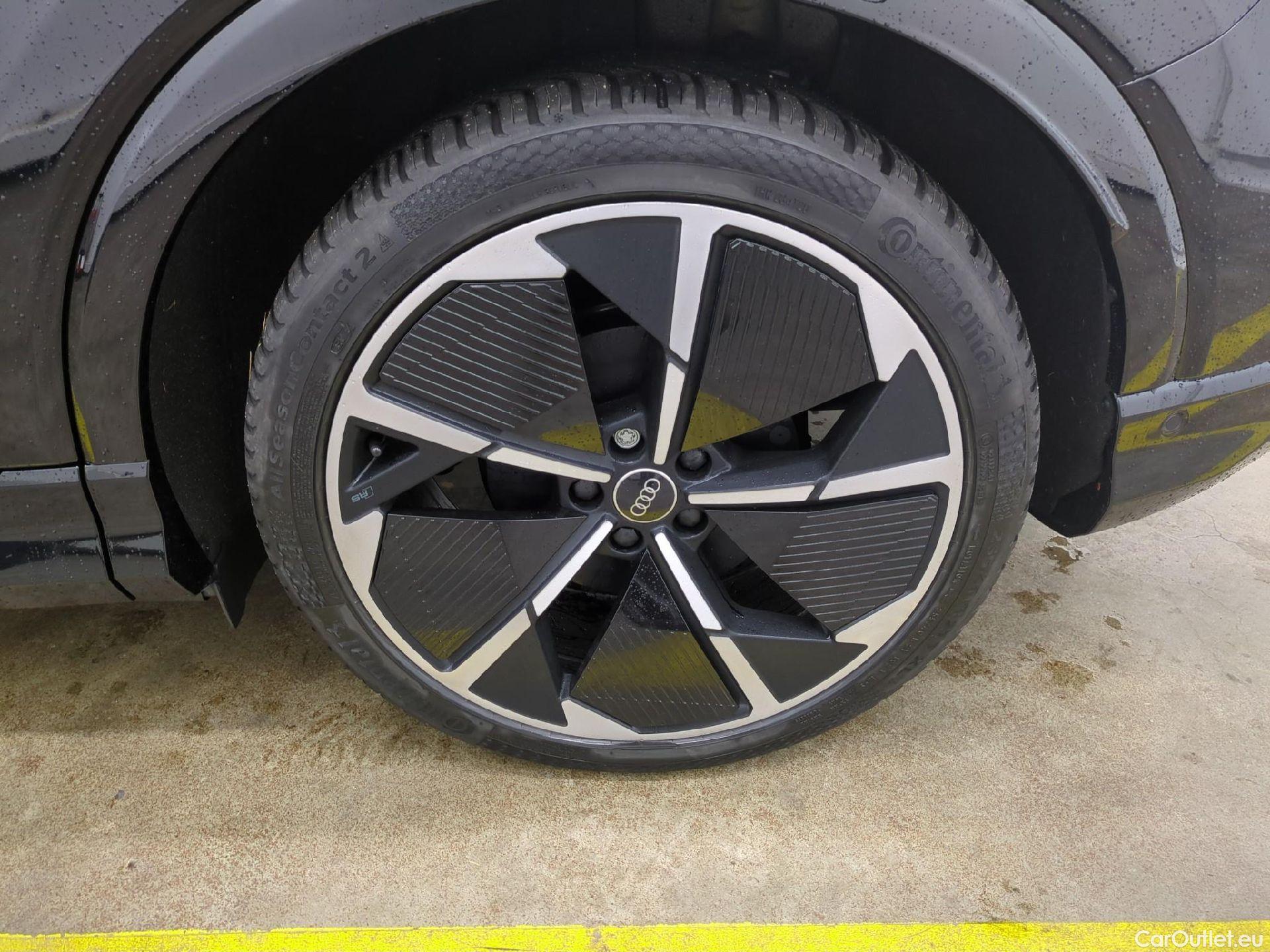  Audi  Q4 E-Tron  Sportback 40 e-tron S line 82kWh BVA #3