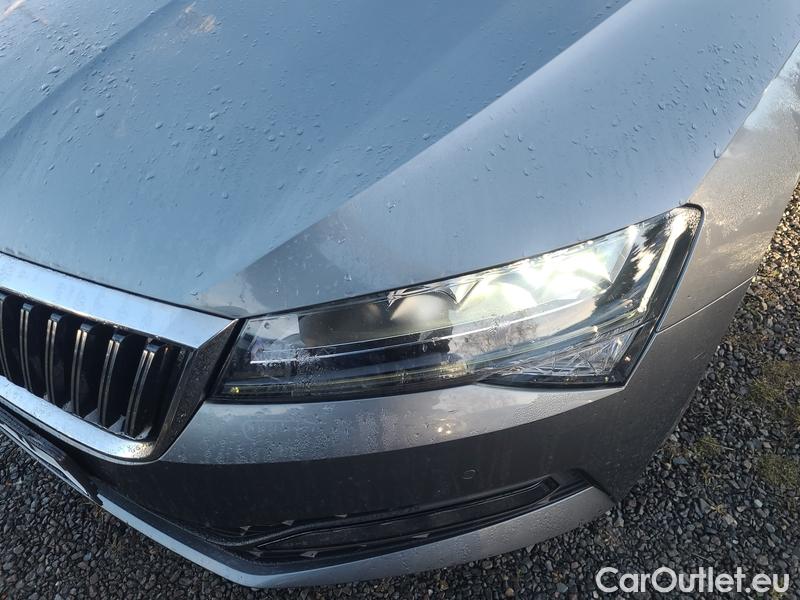  Skoda  Superb  (3V3)(2015) Supe.FL2.0TDI 110 Ambition AT #4