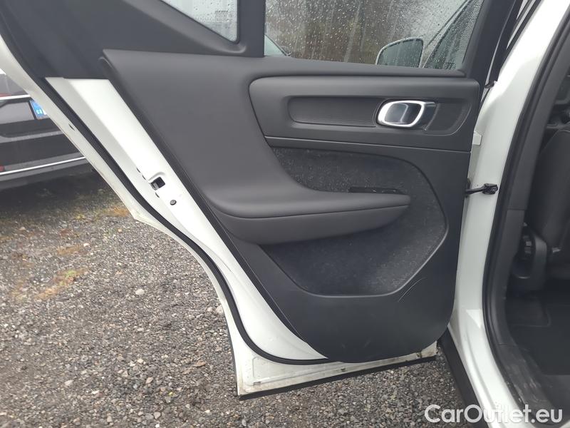  Volvo  XC 40  (2017->) XC40 B4 Momemntum Pro AT #9