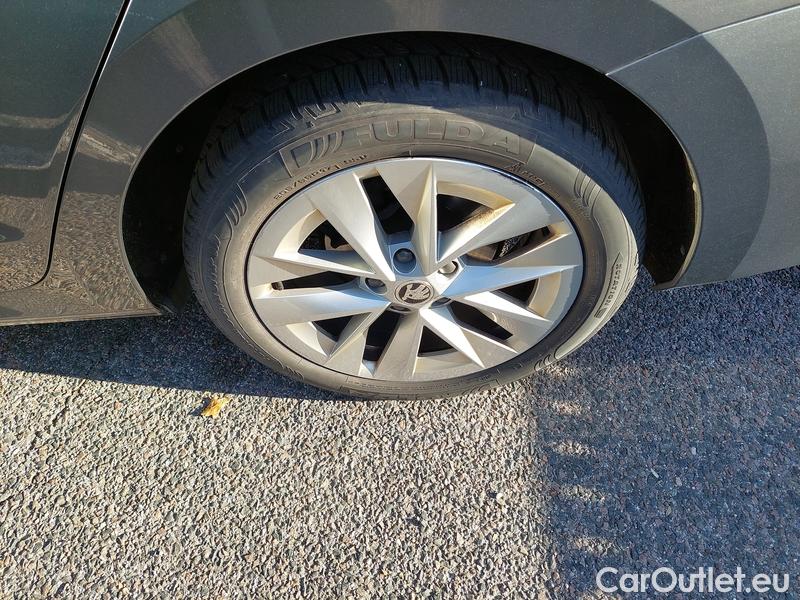  Skoda  Octavia  Lim. (NX3)(2020)  1.5TSI 110 Style 5d #6