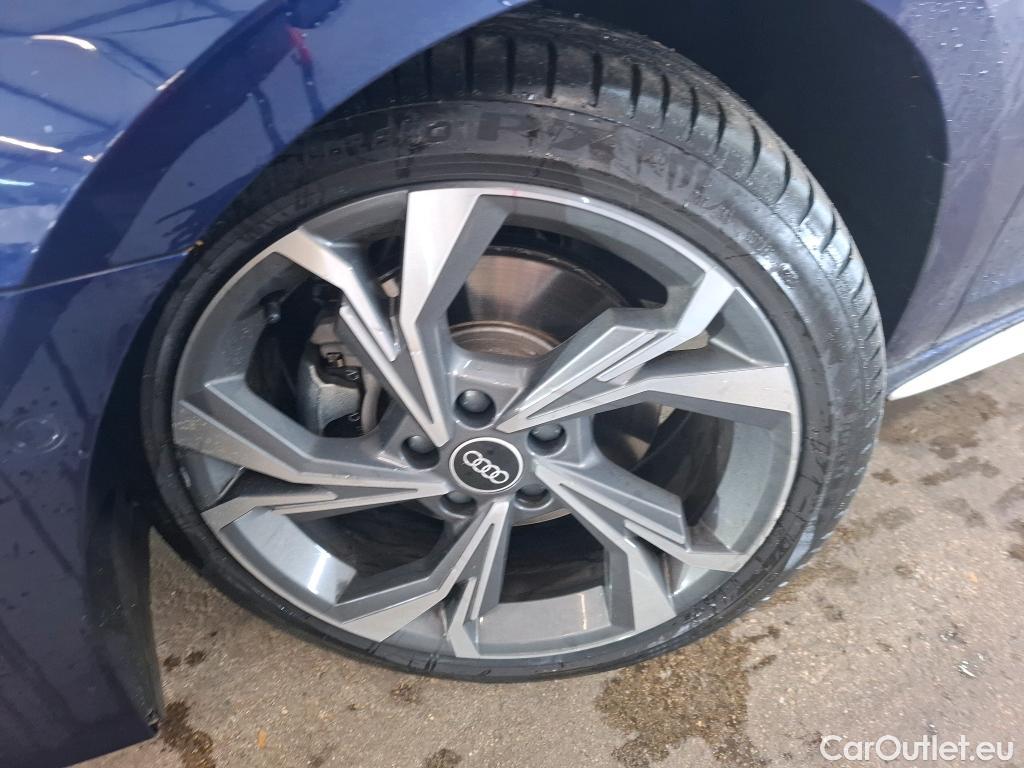  Audi  A3 AUDI  Sportback / 2020 / 5P / Berline 35 TFSI 150 MHEV S Tronic S Line #16