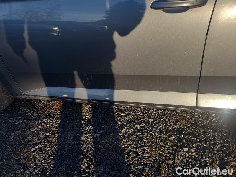  Skoda  Superb  (3V3)(2015) Supe.FL2.0TDI 110 Ambition AT #8