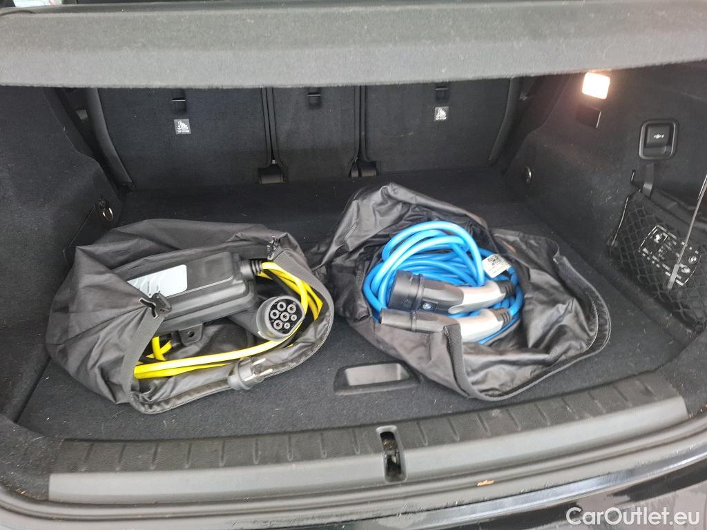  Bmw  Serie 2 BMW  Active Tourer / 2018 / 5P / monospace 225xe Luxury Auto #38