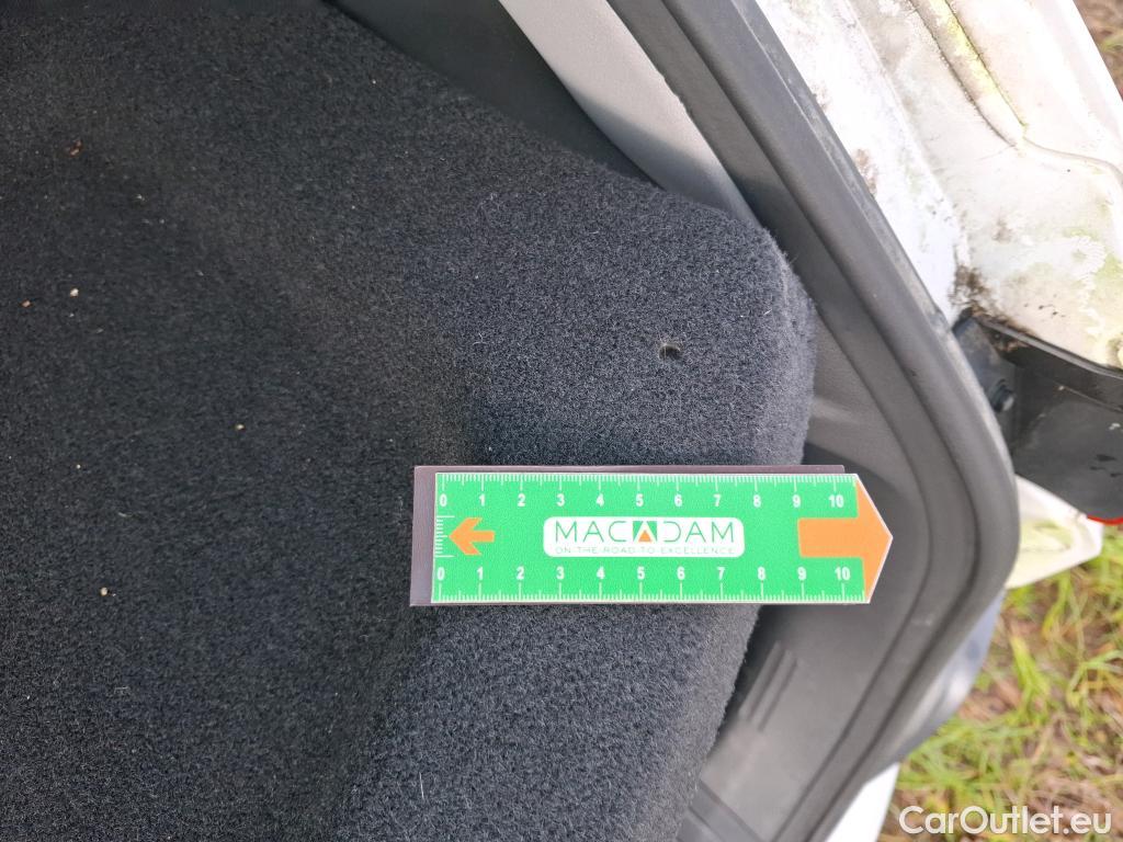  Hyundai  Konna HYUNDAI Kona / 2017 / 5P / SUV ELECTRIQUE 39 kWh 136 ch Intuitive #12