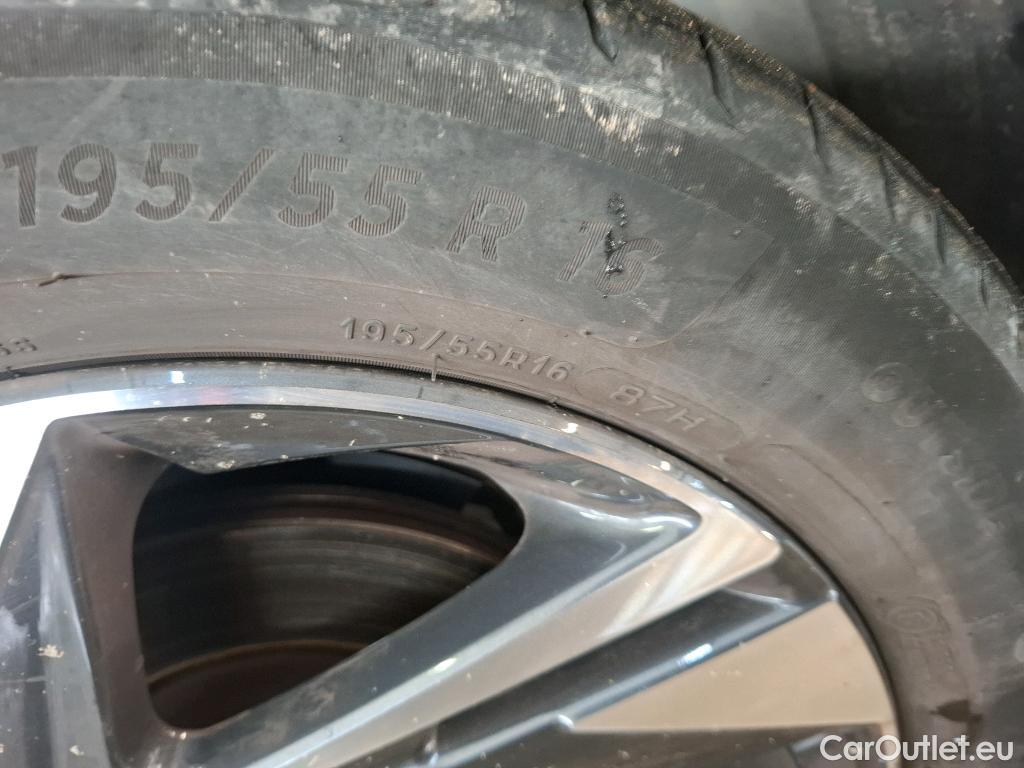  Hyundai  Bayon HYUNDAI  2021 5P SUV 10 TGDI 100 HYBRID 48V INTUITIVE #6