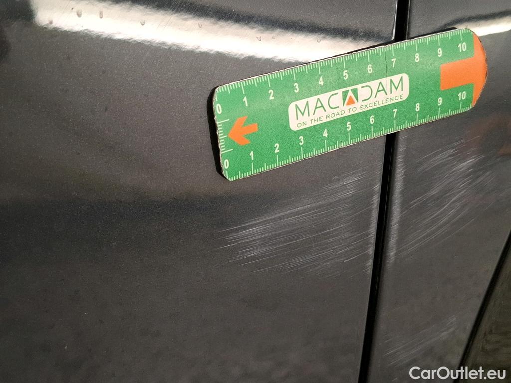  KIA  Sportage KIA  / 2021 / 5P / SUV 1.6 T-GDI 150 MHEV DCT7 GT-LINE PREMIUM #3