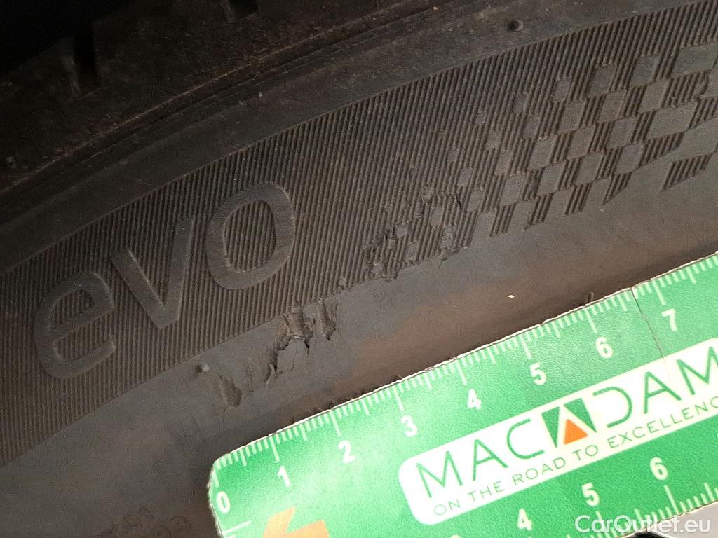  KIA  Sportage KIA  / 2021 / 5P / SUV 1.6 T-GDI 150 MHEV DCT7 GT-LINE PREMIUM #32