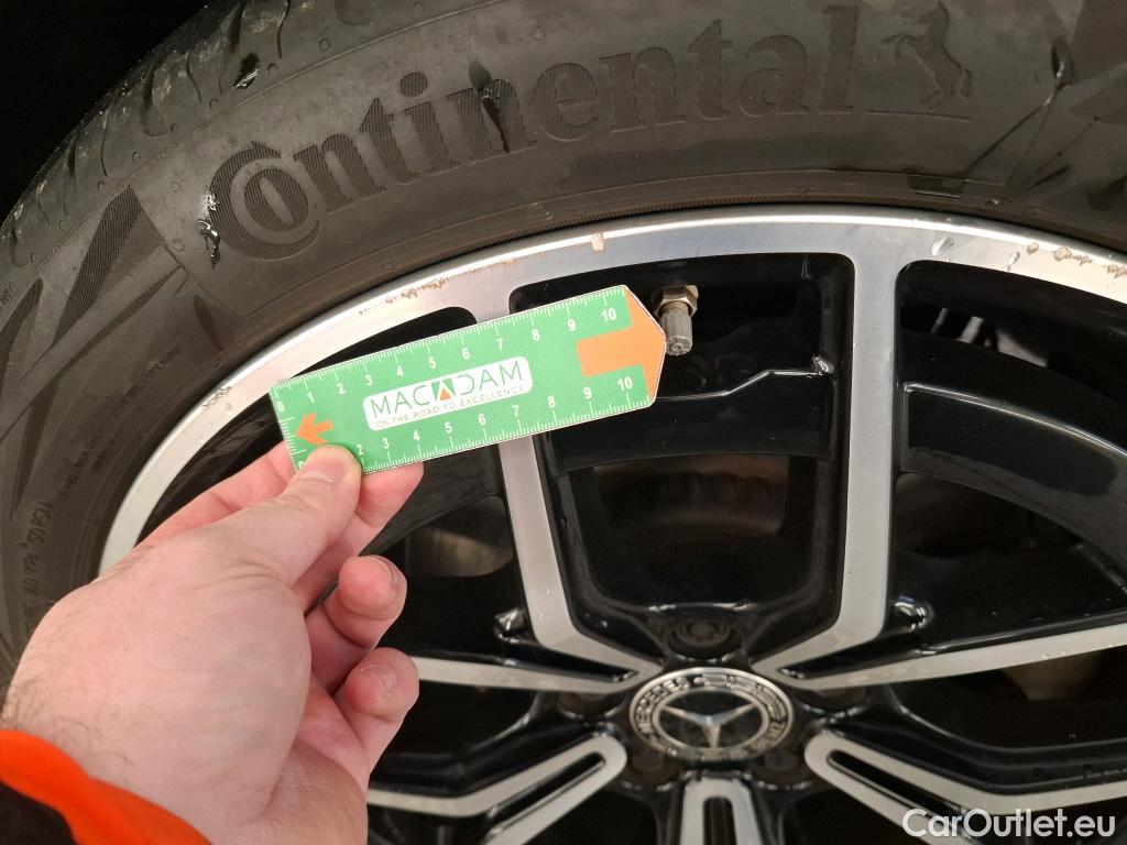  Mercedes  E-Klasse MERCEDES-BENZ Classe E Berline / 2020 / 4P / Berline 2.0 E 300 E AMG LINE AUTO #37