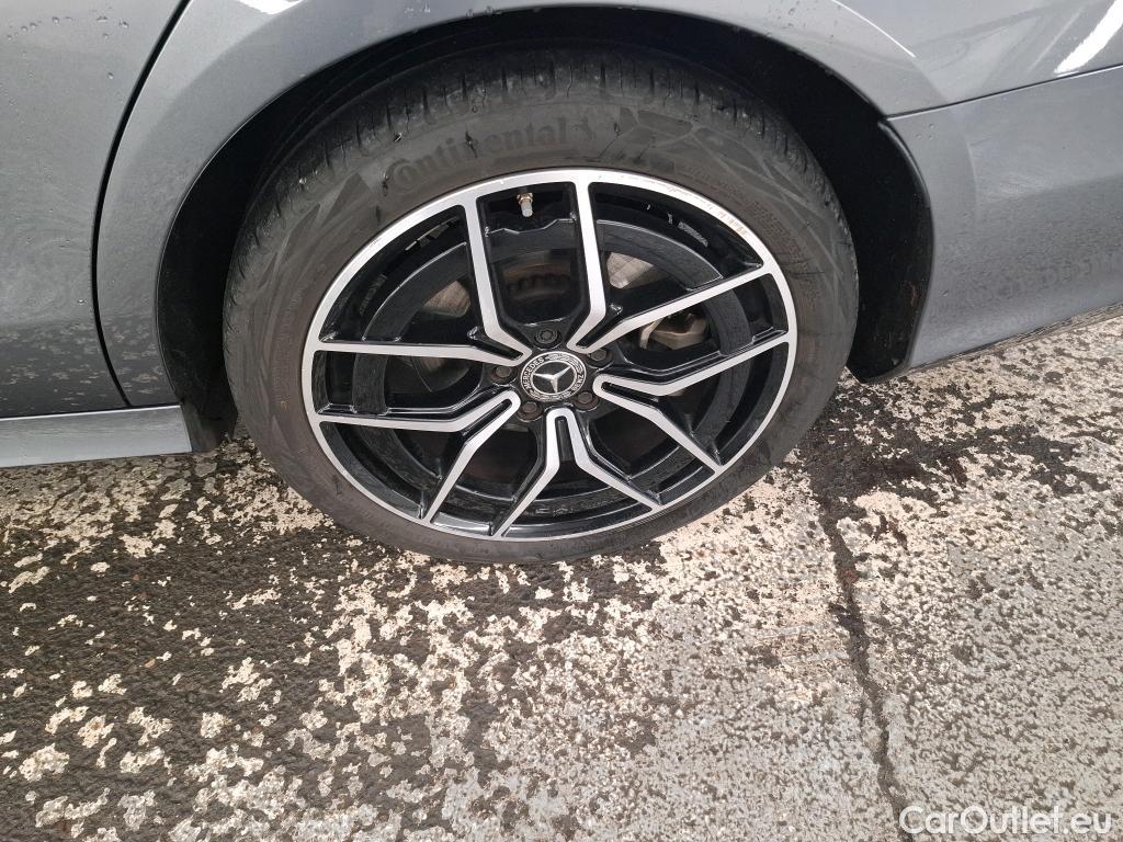  Mercedes  E-Klasse MERCEDES-BENZ Classe E Berline / 2020 / 4P / Berline 2.0 E 300 E AMG LINE AUTO #34