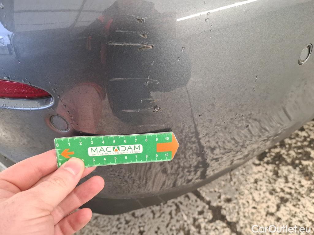  Mercedes  E-Klasse MERCEDES-BENZ Classe E Berline / 2020 / 4P / Berline 2.0 E 300 E AMG LINE AUTO #25