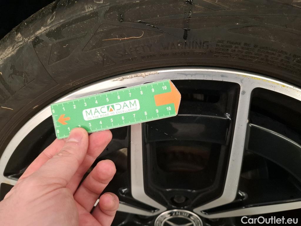  Mercedes  E-Klasse MERCEDES-BENZ Classe E Berline / 2020 / 4P / Berline 2.0 E 300 E AMG LINE AUTO #41