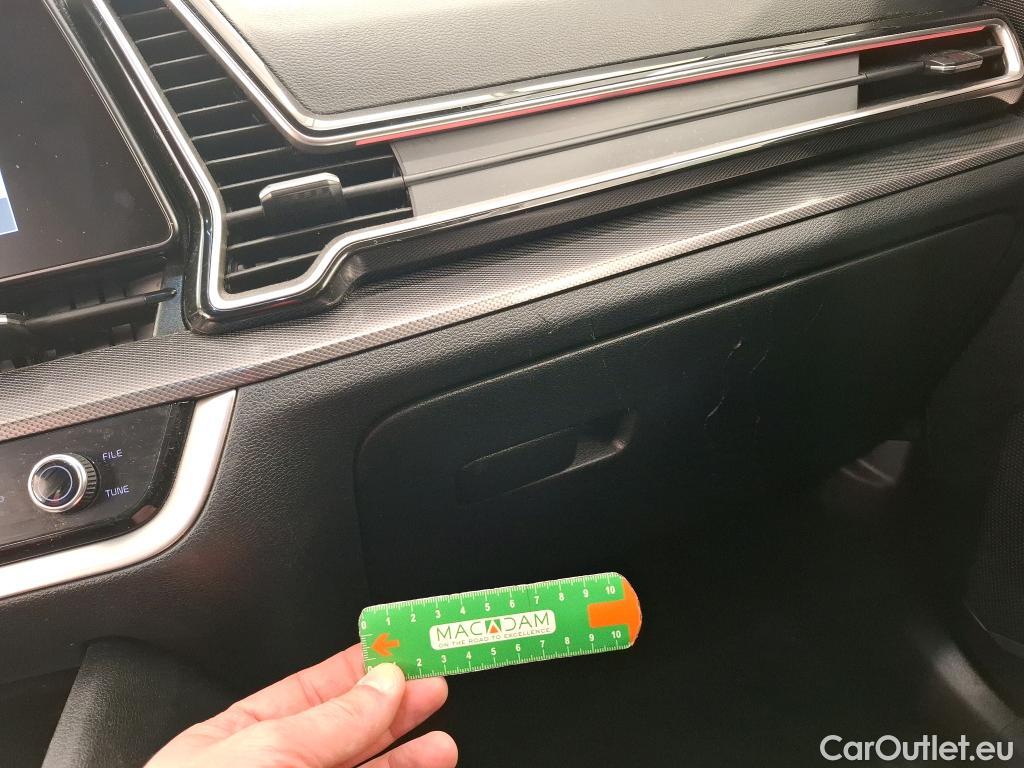  KIA  Sportage KIA  / 2021 / 5P / SUV 1.6 T-GDI 150 MHEV DCT7 GT-LINE PREMIUM #35