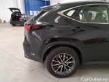  Lexus  NX LEXUS  / 2021 / 5P / SUV HYBRID BUSINESS 4WD MY22 #51